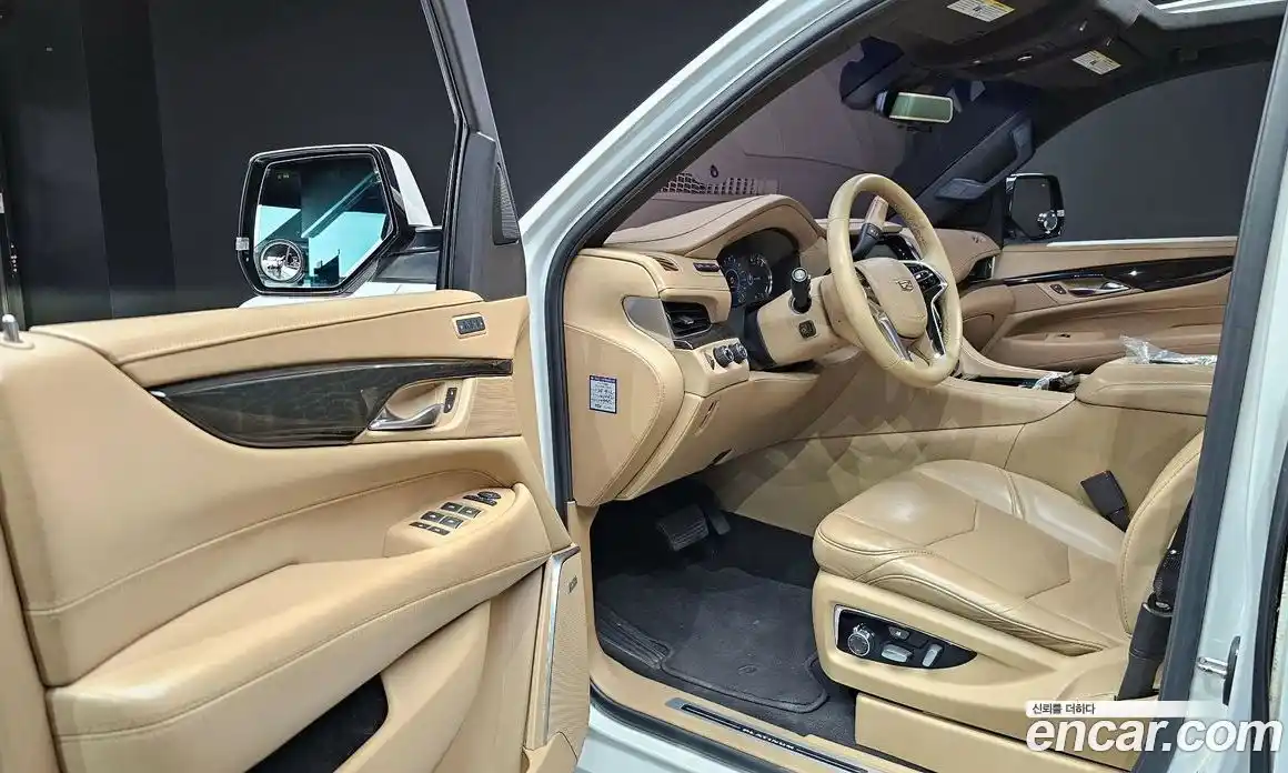 Cadillac Escalade 2019 6.2 Автомат в Москве № 337080, фото 1