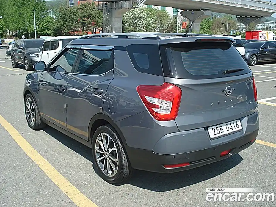 SsangYong TIBOLI 2017 1.6 Автомат в Москве № 342036, фото 2