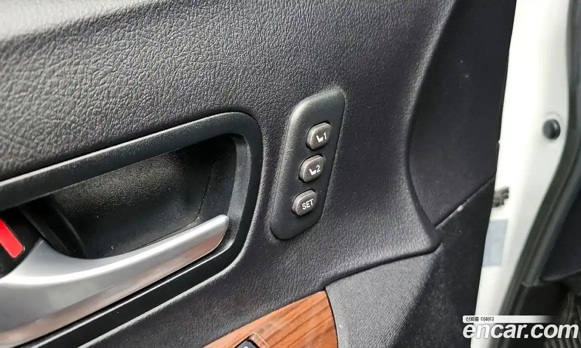 Toyota Sienna 2017 3.5 Автомат в Москве № 360892, фото 17