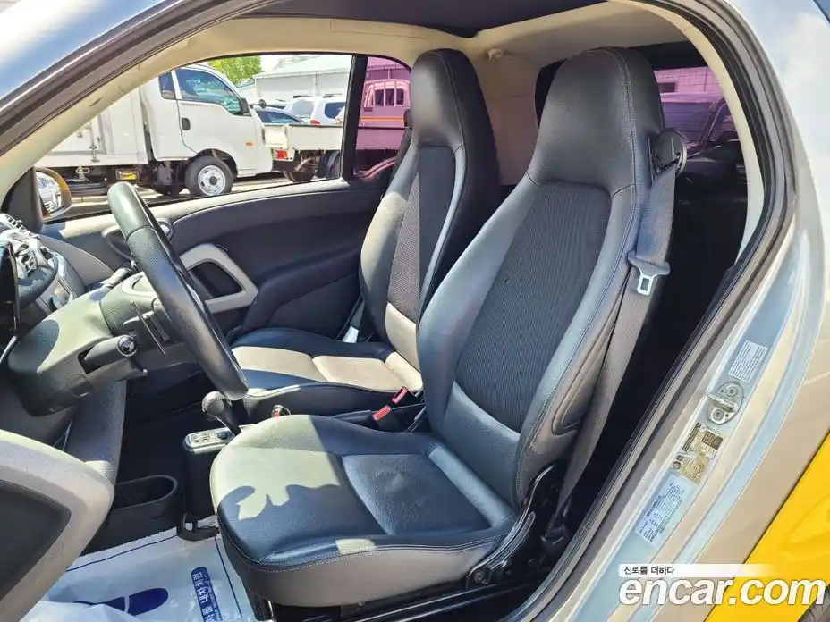 Smart Fortwo 2013 1.0 Автомат в Москве № 361205, фото 13