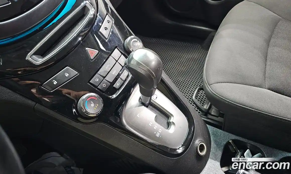 Chevrolet Orlando 2012 2.0 Автомат в Москве № 37297, фото 12