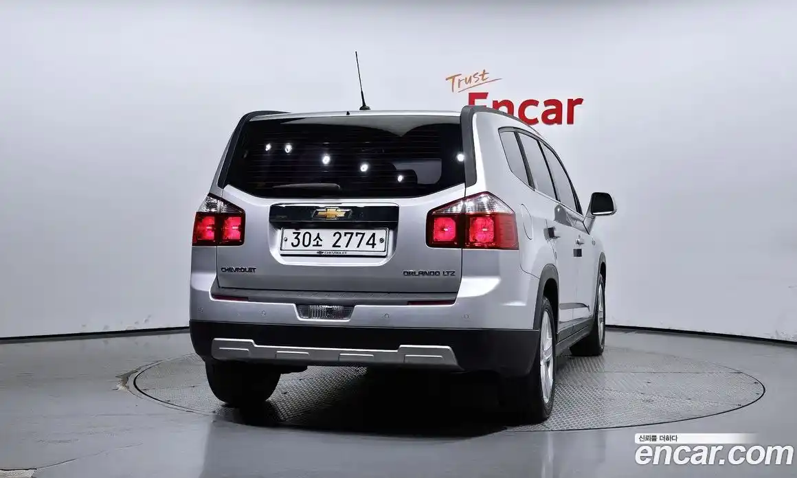 Chevrolet Orlando 2012 2.0 Автомат в Москве № 37297, фото 4