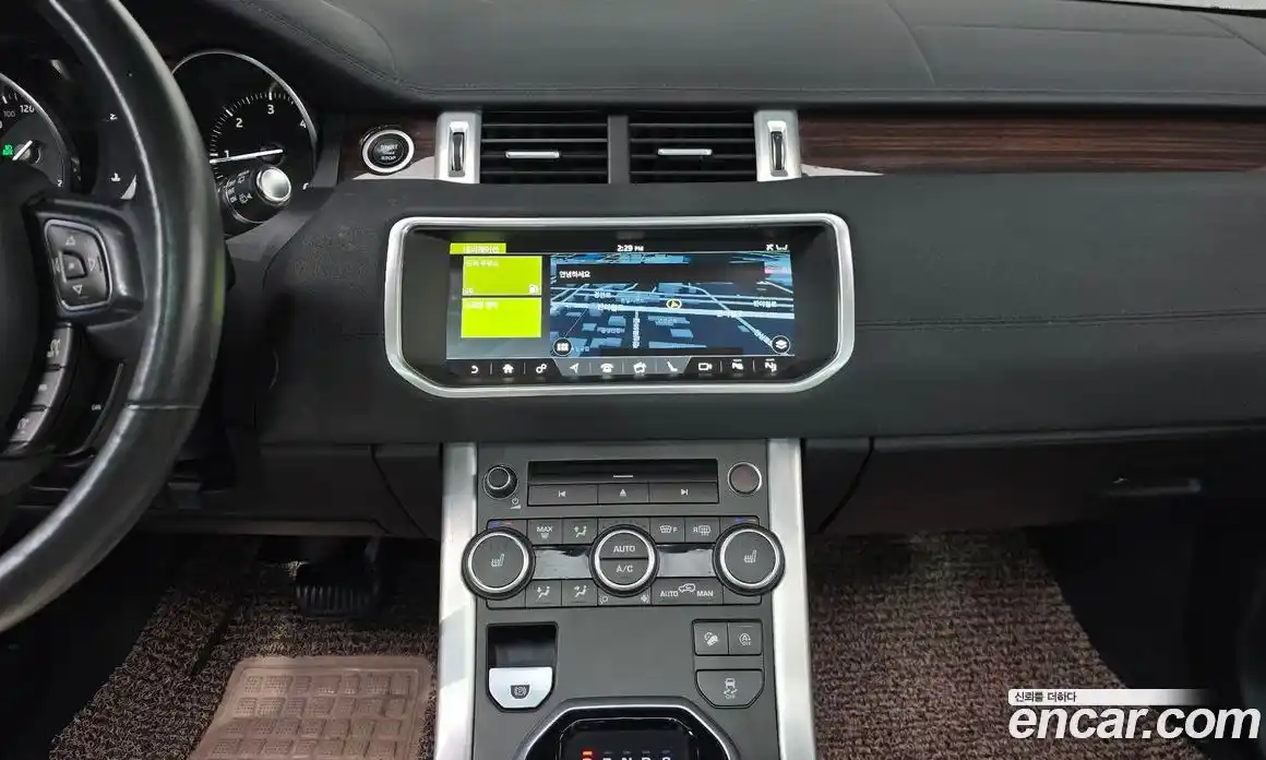 Land Rover Range-Rover Evoque 2018 2.0 Автомат в Москве № 374861, фото 15