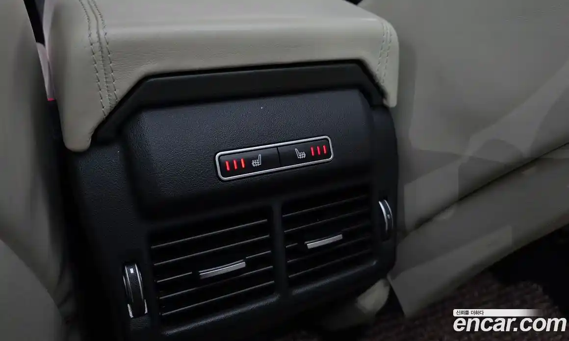 Land Rover Range-Rover Evoque 2018 2.0 Автомат в Москве № 374861, фото 18