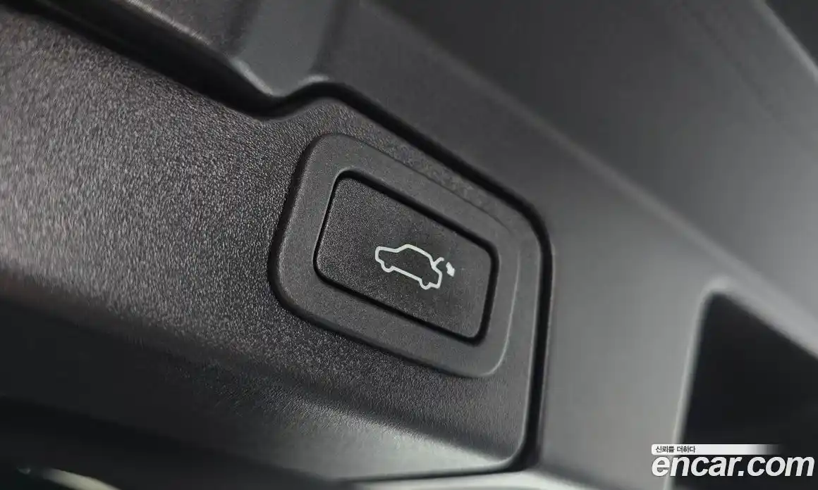 Land Rover Range-Rover Evoque 2018 2.0 Автомат в Москве № 374861, фото 20