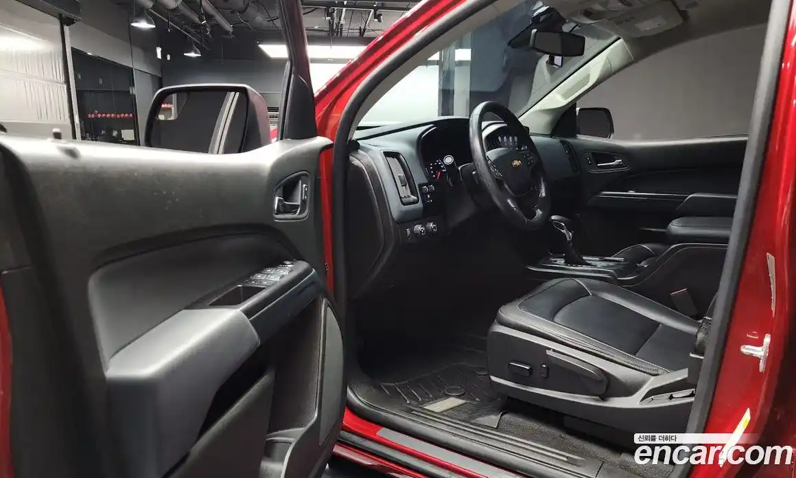 Chevrolet Colorado 2022 3.6 Автомат в Москве № 38908, фото 19