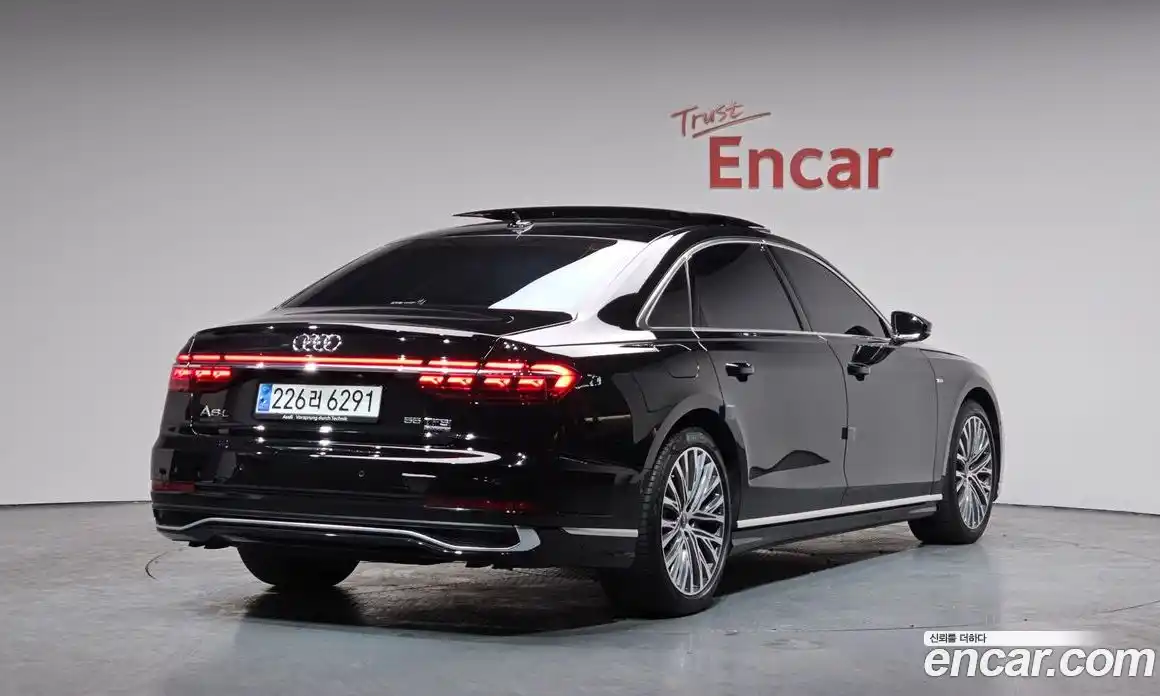 Audi A8 2023 3.0 Автомат в Москве № 391302, фото 2