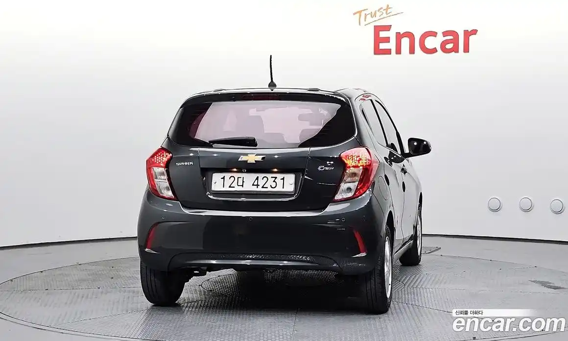 Chevrolet Spark 2017 1.0 Автомат в Москве № 40940, фото 9