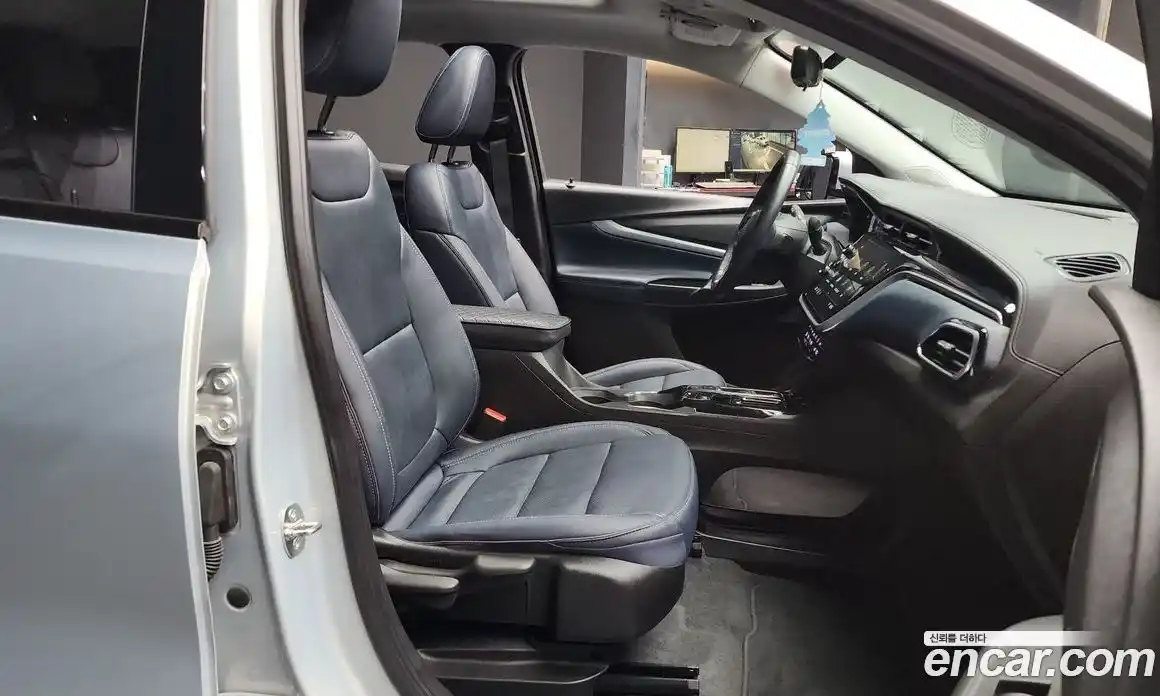 Chevrolet 볼트 EUV 2022 0.2 Автомат в Москве № 40961, фото 18