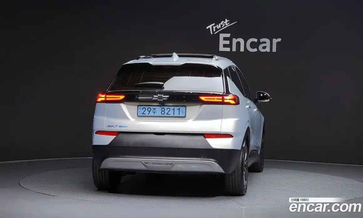 Chevrolet 볼트 EUV 2022 0.2 Автомат в Москве № 40961, фото 9