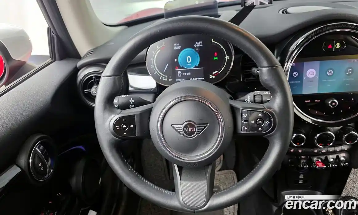 Mini Cooper 2023 1.5 Автомат в Москве № 416899, фото 12