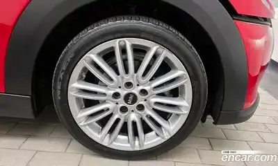 Mini Cooper 2023 1.5 Автомат в Москве № 416899, миниатюра 4