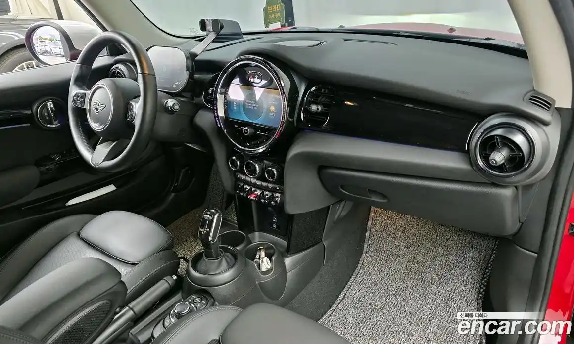 Mini Cooper 2023 1.5 Автомат в Москве № 416899, фото 6