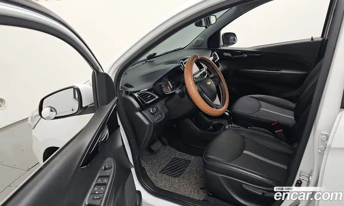 Chevrolet Spark 2022 1.0 Автомат в Москве № 41847, фото 1