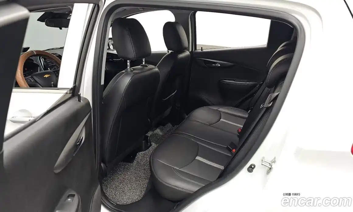 Chevrolet Spark 2022 1.0 Автомат в Москве № 41847, фото 4