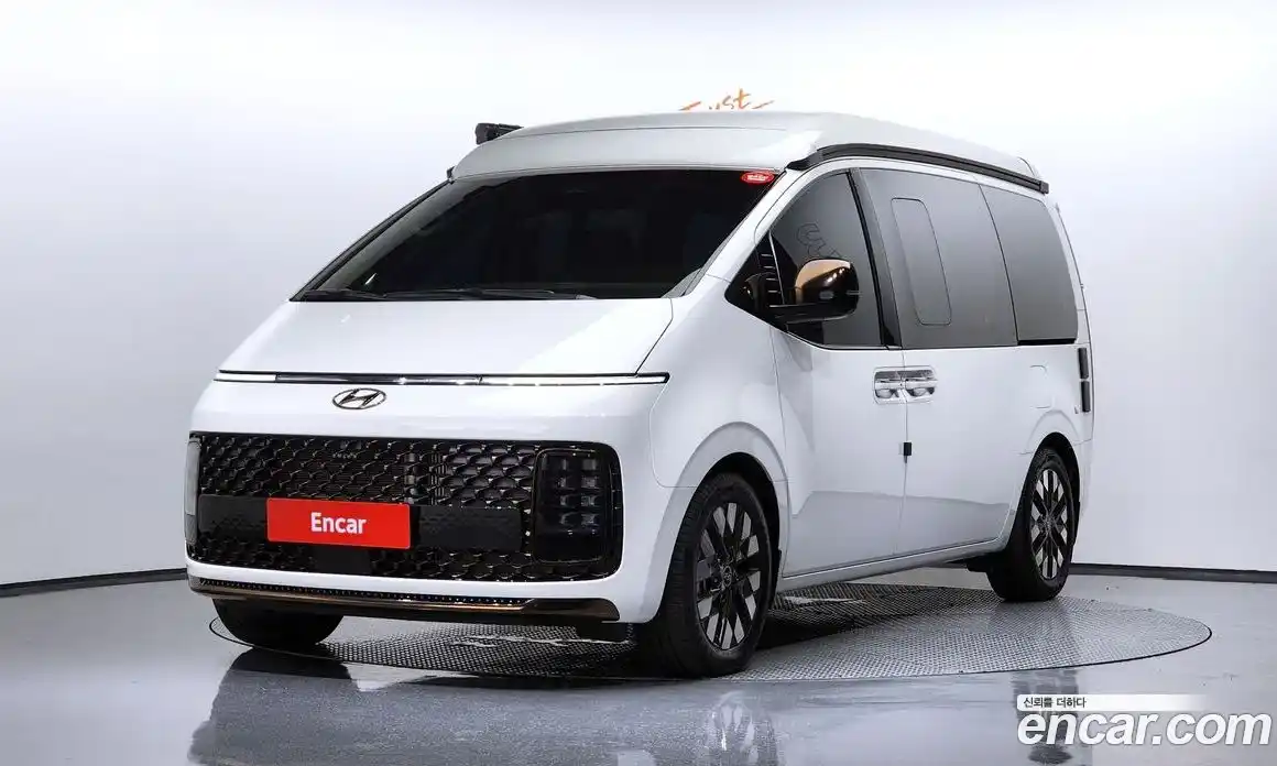 Hyundai Staria 2023 2.2 Автомат в Москве № 46841, фото 12