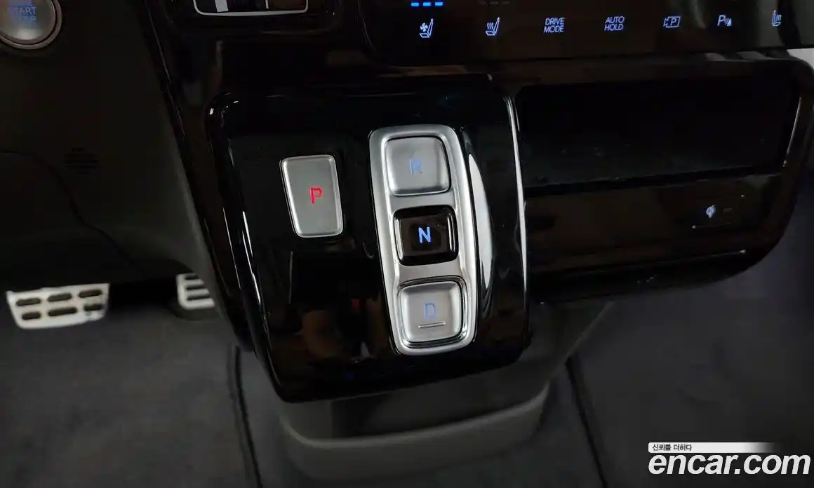 Hyundai Staria 2023 2.2 Автомат в Москве № 46841, фото 2