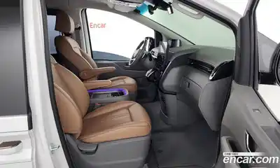 Hyundai Staria 2023 2.2 Автомат в Москве № 46841, миниатюра 5