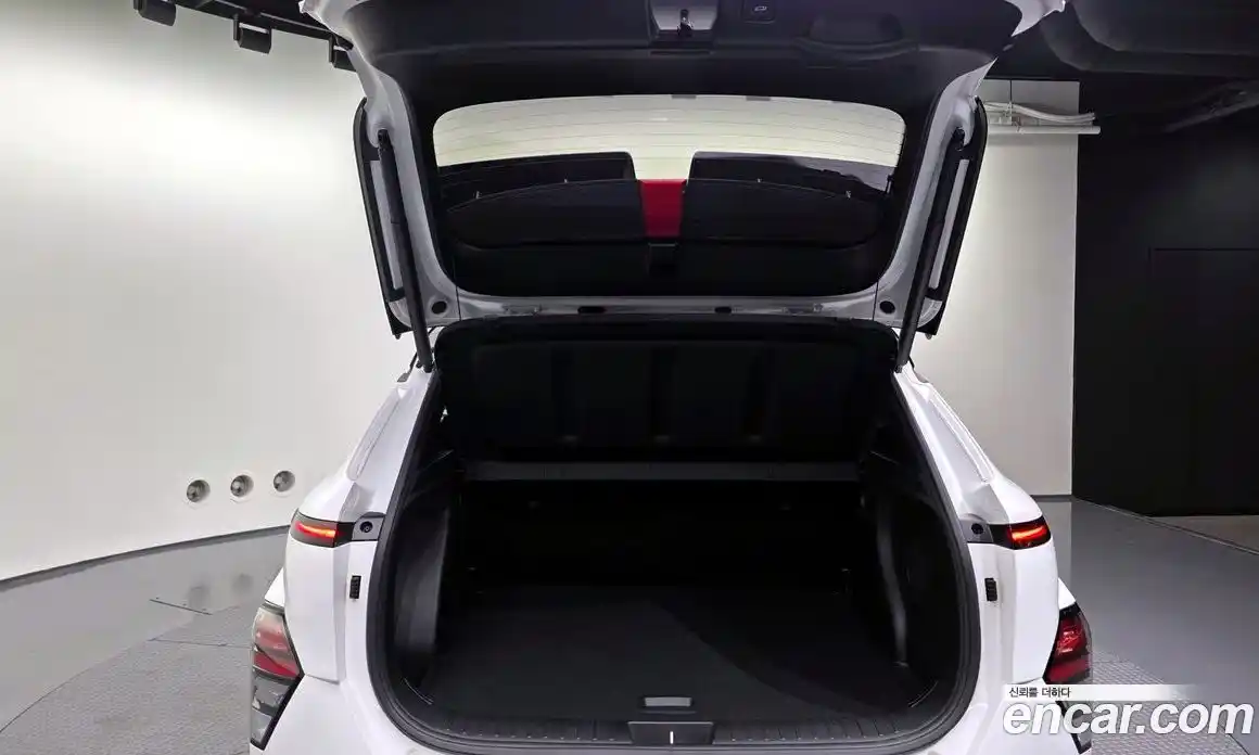 Hyundai Kona 2023 1.6 Автомат в Москве № 49833, фото 20