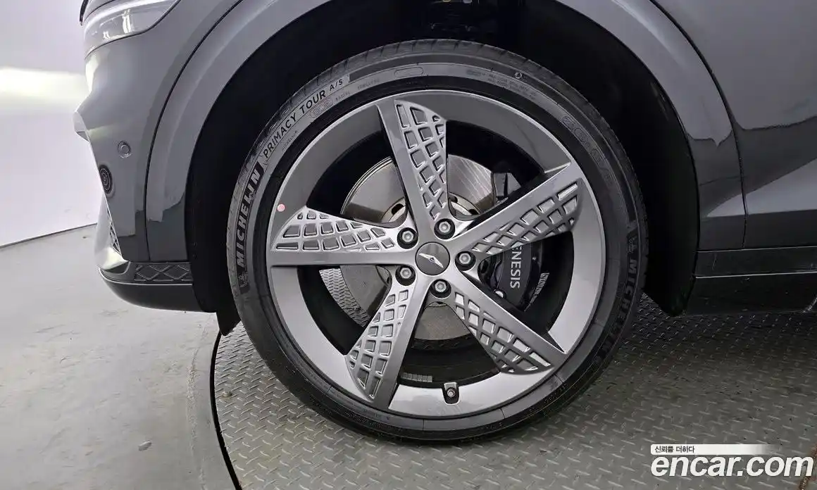 Genesis GV70 2023 2.5 Автомат в Москве № 57574, фото 1