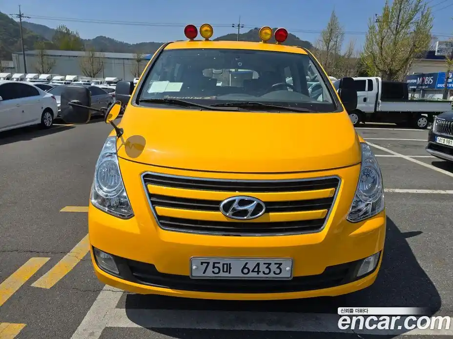 Hyundai Starex 2018 2.5 Автомат в Москве № 7242, фото 12