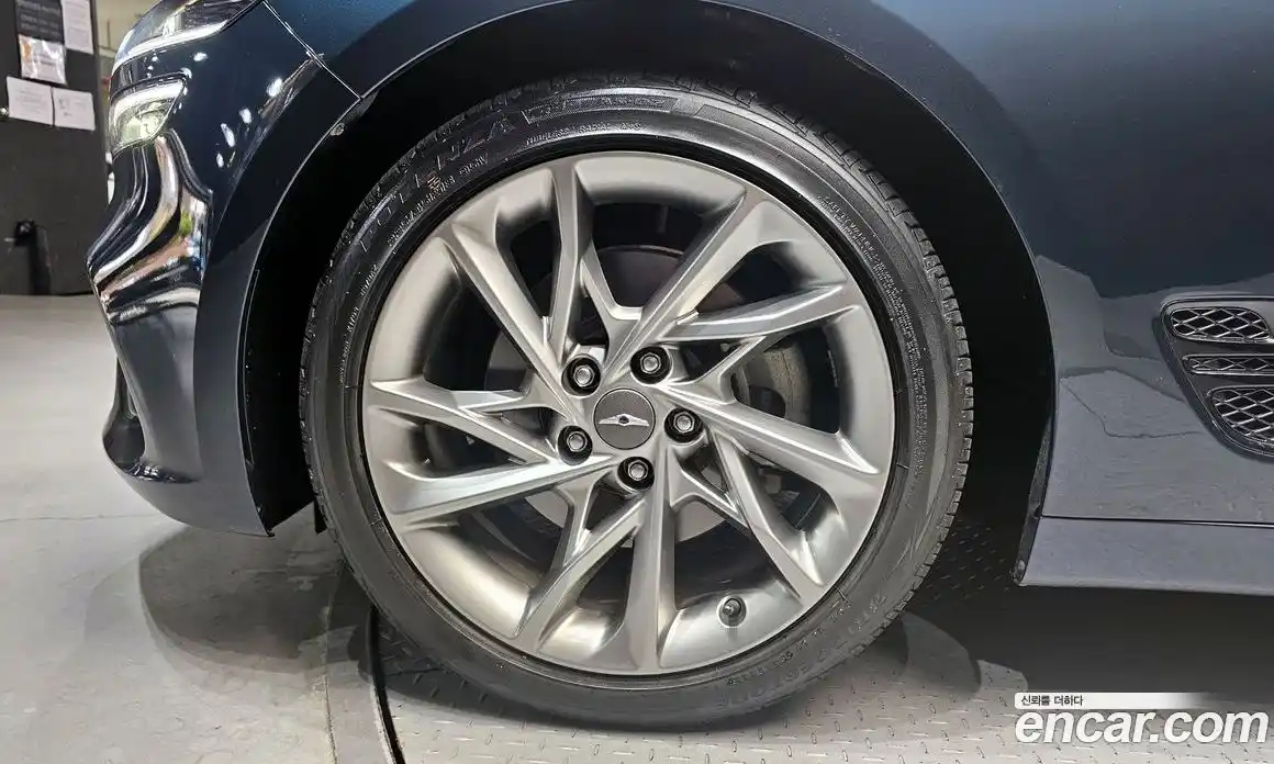 Genesis G70 2023 2.0 Автомат в Москве № 76785, фото 4