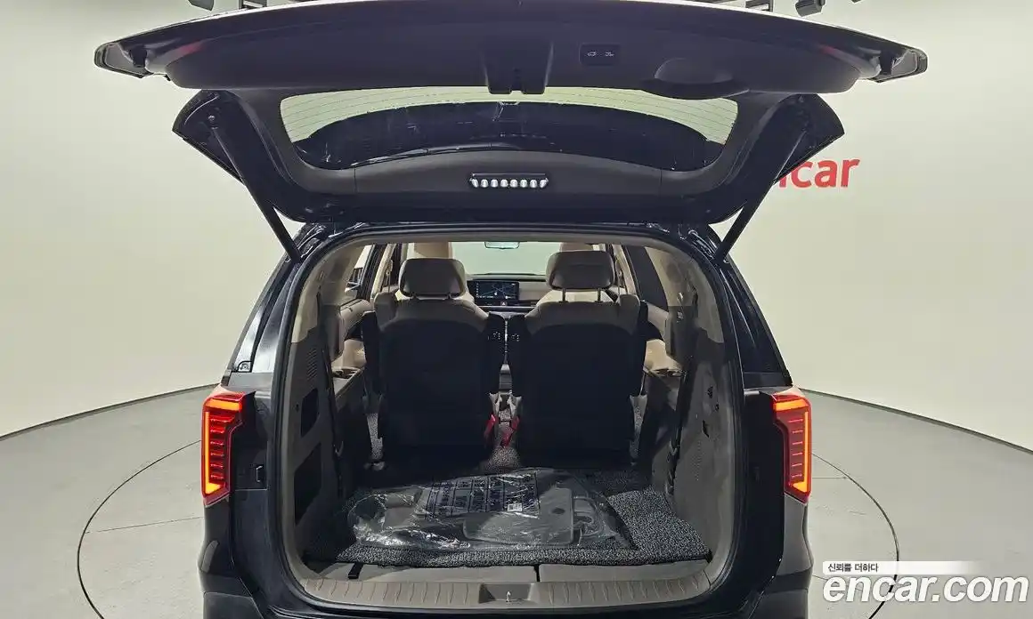 Kia Canival 2024 2.2 Автомат в Москве № 95905, фото 1