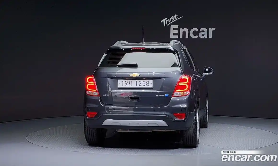 Chevrolet Trax 2018 1.6 Автомат в Москве № 99807, фото 2