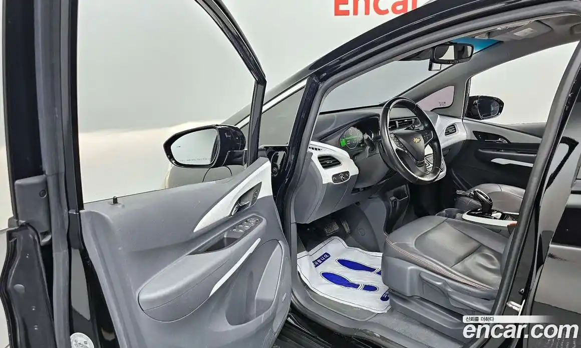 Chevrolet Bolt EV 2021 0.2 Автомат в Москве № 104785, фото 13