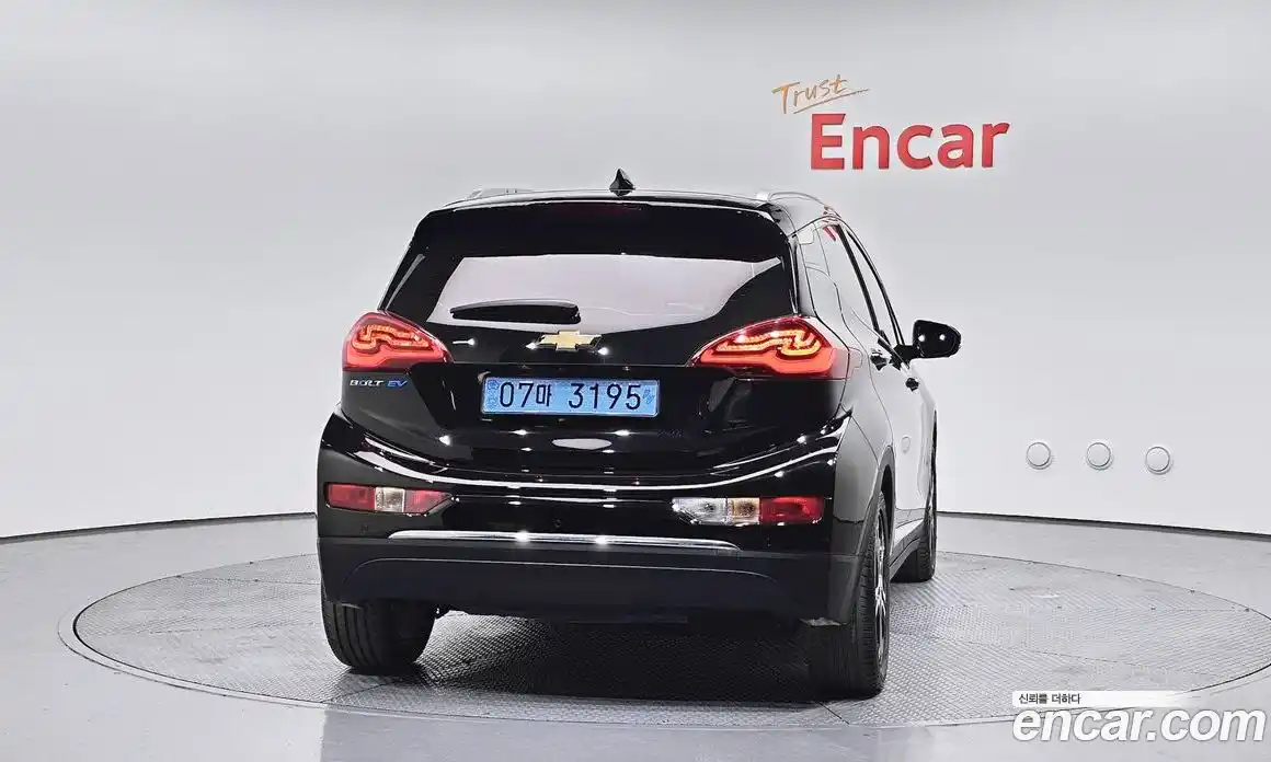 Chevrolet Bolt EV 2021 0.2 Автомат в Москве № 104785, фото 17