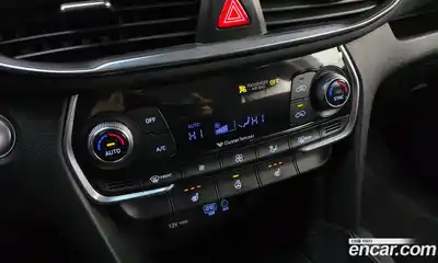 Hyundai Santa Fe 2020 2.0 Автомат в Москве № 108165, миниатюра 4