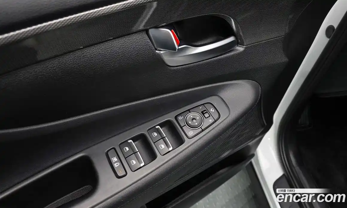 Hyundai Santa Fe 2020 2.0 Автомат в Москве № 108165, фото 7