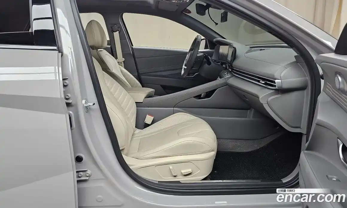 Hyundai Avante 2025 1.6 Автомат в Москве № 108300, фото 11