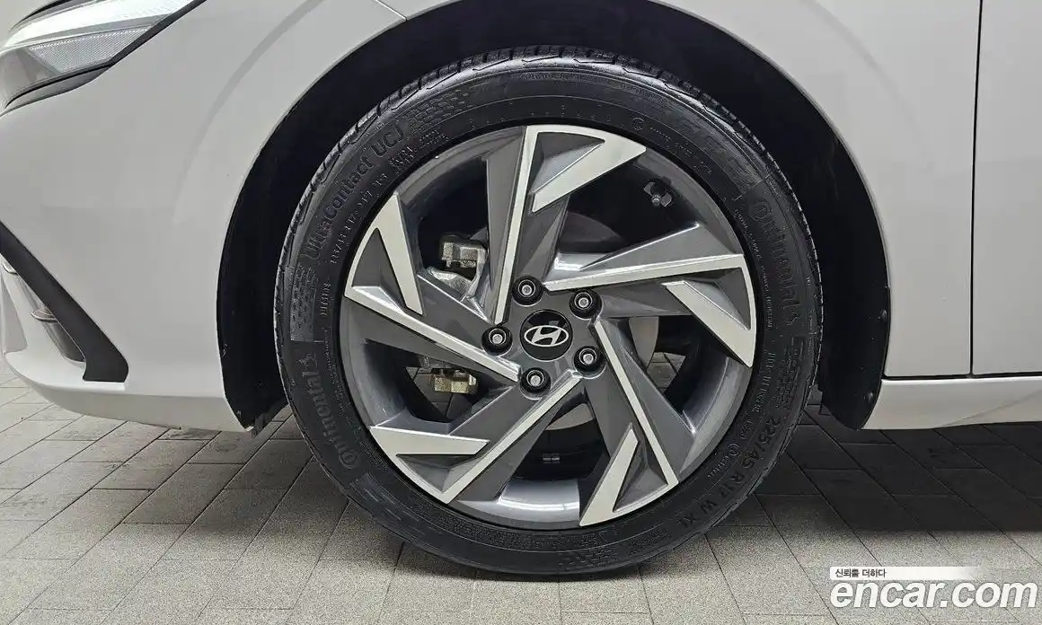 Hyundai Avante 2025 1.6 Автомат в Москве № 108300, фото 13