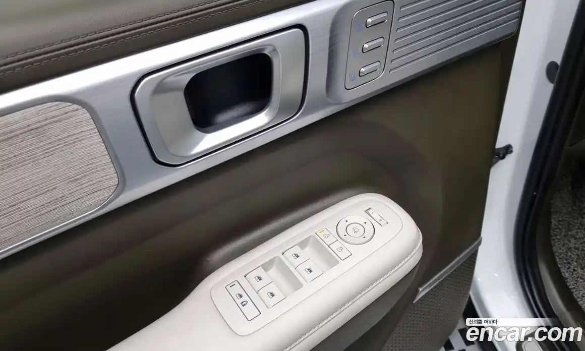 Hyundai Santa Fe 2024 1.6 Автомат в Москве № 109158, фото 19