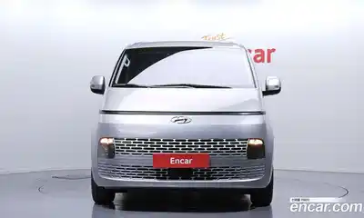 Hyundai Staria, 2023