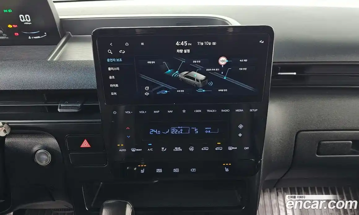 Hyundai Staria 2023 2.2 Автомат в Москве № 110408, фото 16