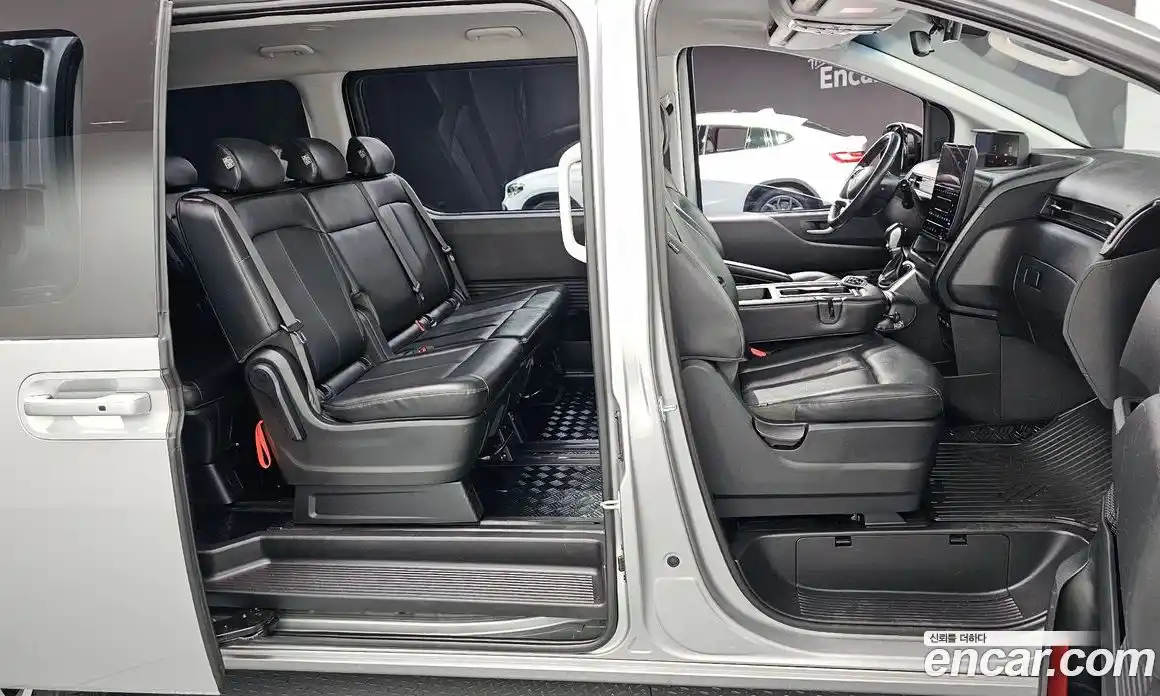 Hyundai Staria 2023 2.2 Автомат в Москве № 110408, фото 7