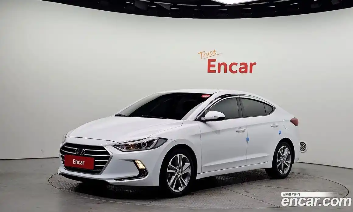 Hyundai Avante 2018 1.6 Автомат в Москве № 112514, фото 3