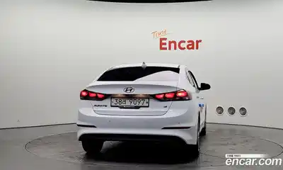 Hyundai Avante 2018 1.6 Автомат в Москве № 112514, миниатюра 5