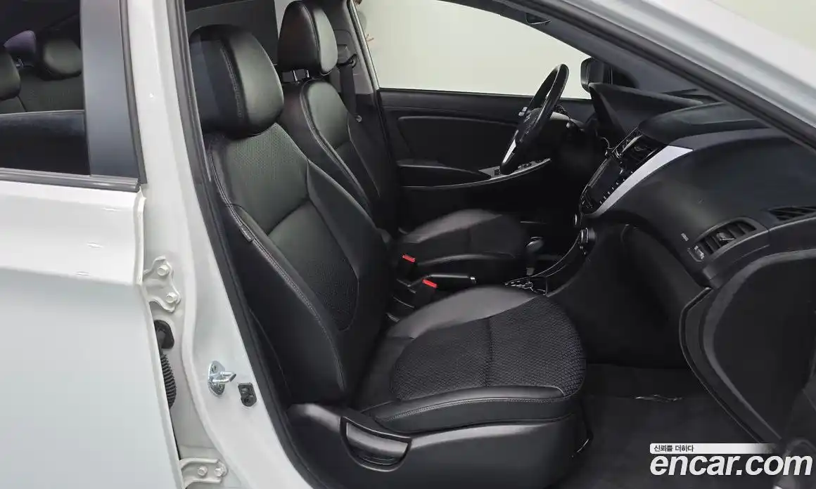 Hyundai Accent 2016 1.6 Автомат в Москве № 114305, фото 5