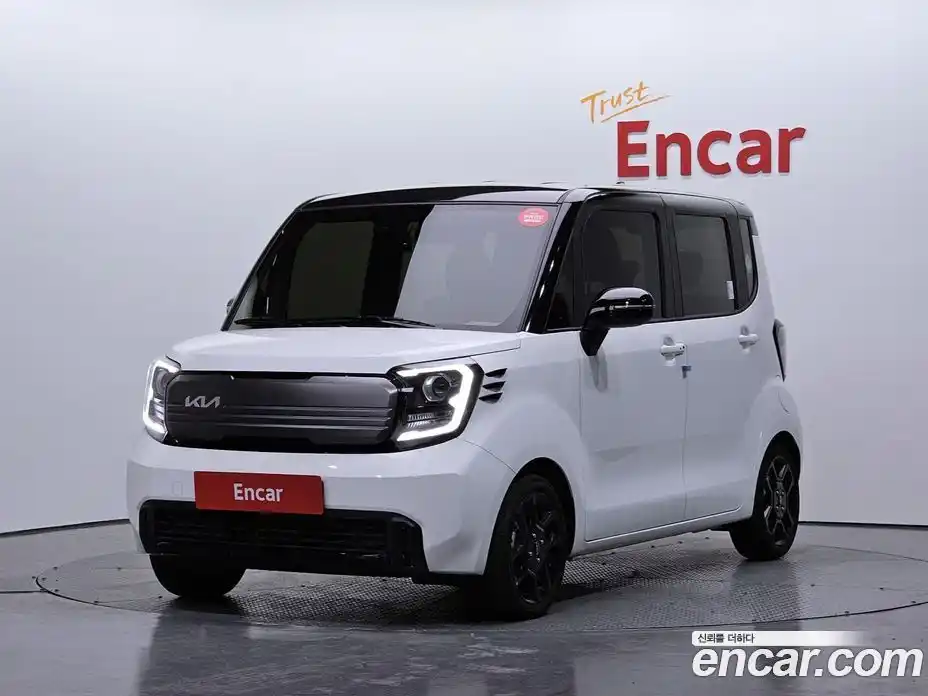 Kia Ray 2023 1.0 Автомат в Москве № 114624, фото 1