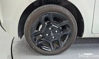 Kia Ray 2023 1.0 Автомат в Москве № 114624, миниатюра 5