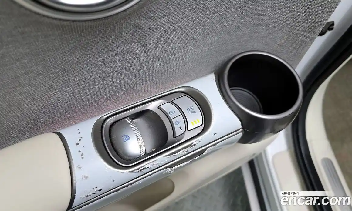 Genesis GV60 2022 0.1 Автомат в Москве № 119071, фото 18