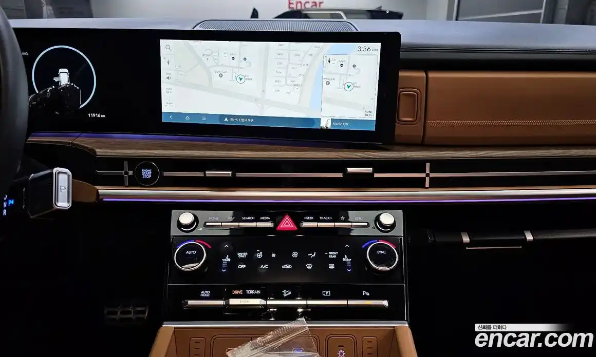 Hyundai Santa Fe 2024 1.6 Автомат в Москве № 119831, фото 12