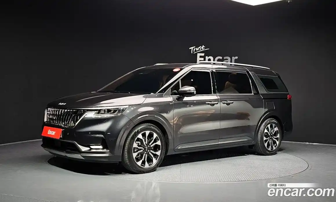 Kia Canival 2023 2.2 Автомат в Москве № 12018, фото 17