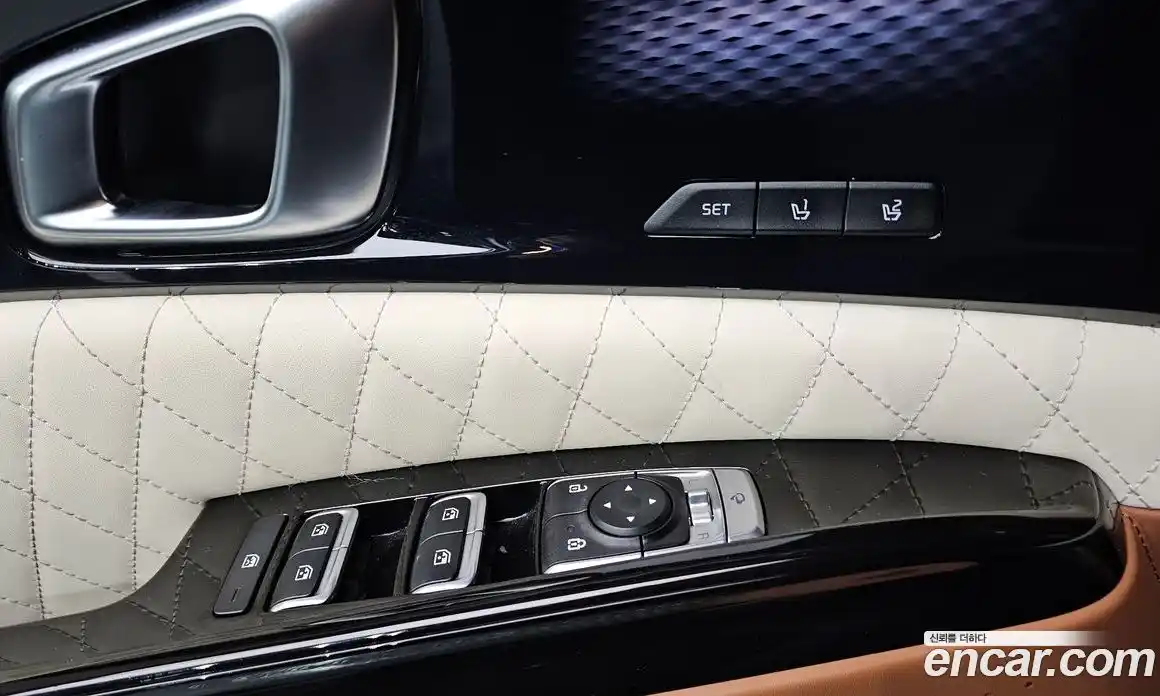 Kia Canival 2023 2.2 Автомат в Москве № 12018, фото 3