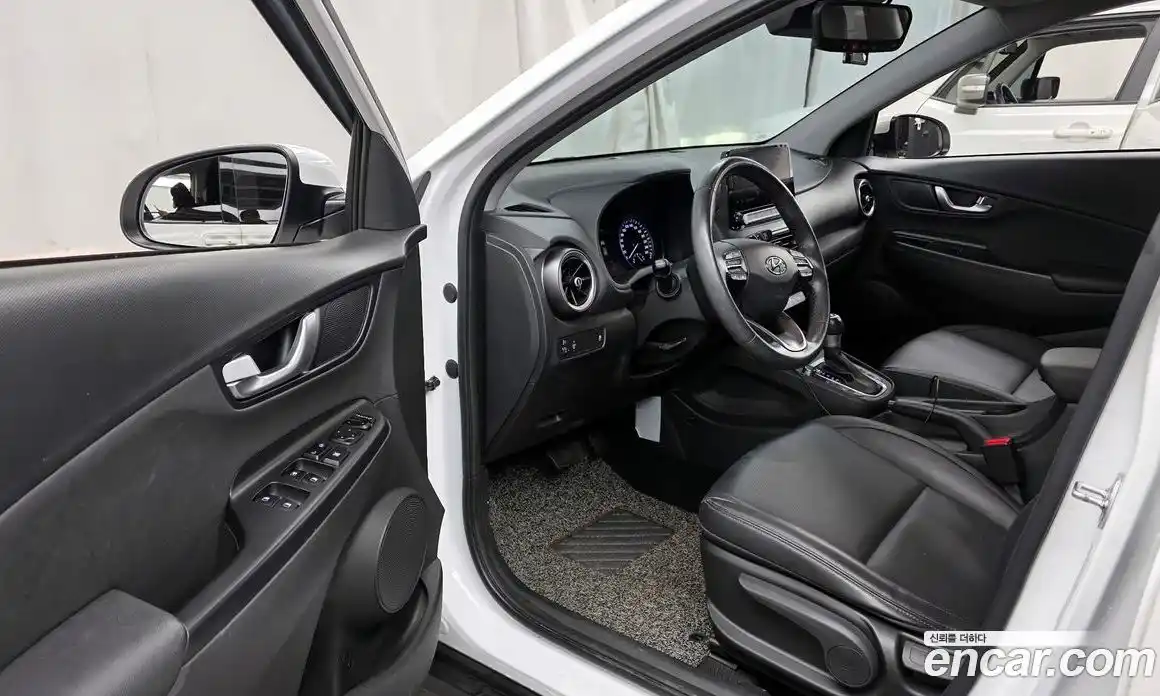 Hyundai Kona 2023 1.6 Автомат в Москве № 124494, фото 13