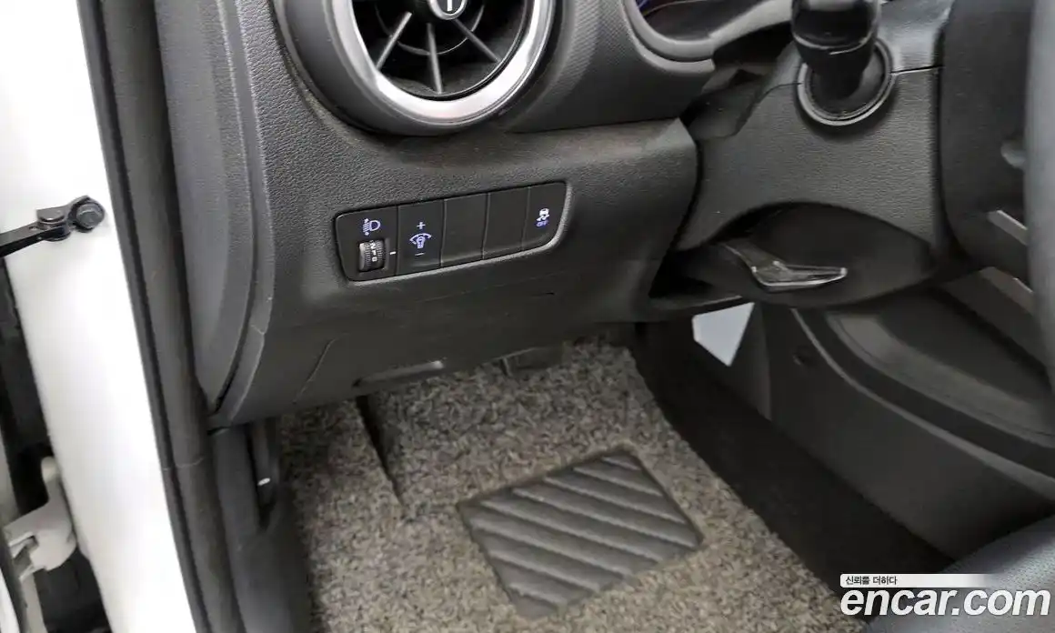 Hyundai Kona 2023 1.6 Автомат в Москве № 124494, фото 14