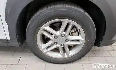 Hyundai Kona 2023 1.6 Автомат в Москве № 124494, миниатюра 3